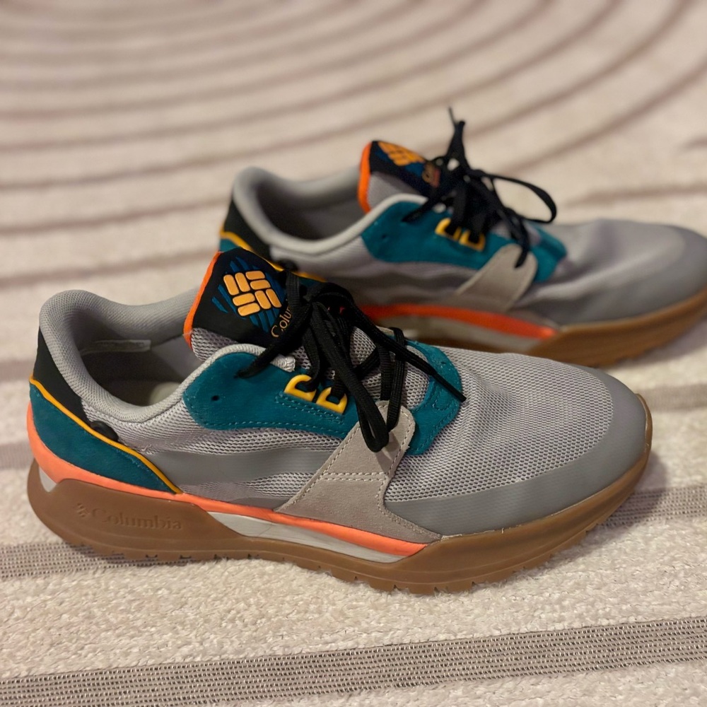 Columbia Men's Gray and Teal Sneakers with Orange Accents